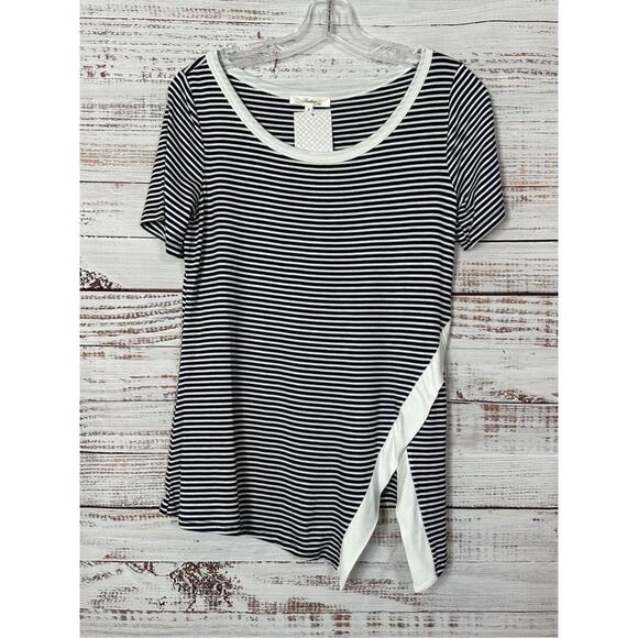 NEW Andree By Unit Women's Stripe Scoop Neck Slit Blouse Top Black White Small - Picture 2 of 11